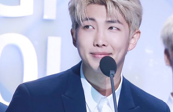 RM heizt den Fans im PERSONA Comeback Trailer ein