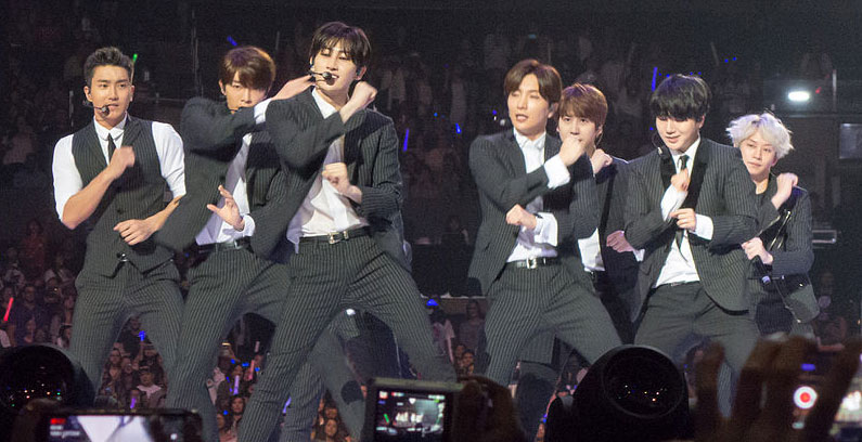 Super-Junior