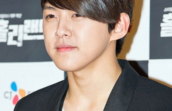 Ehemaliger U-Kiss Member Shin Dongho tritt Wehrdienst an