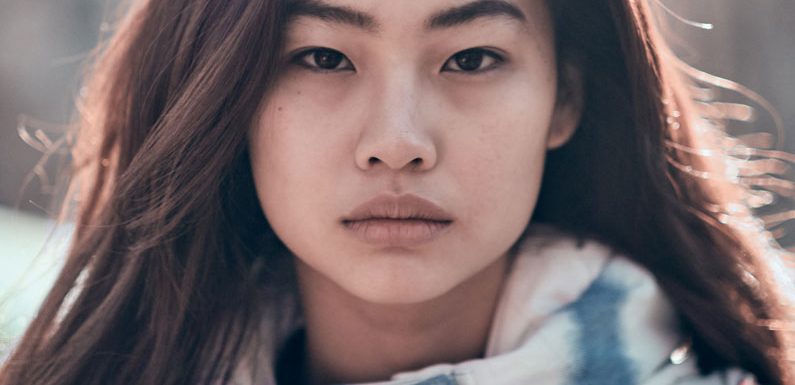 Jung Hoyeon hat nun bei Creative Artist Agency unterzeichnet