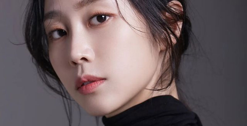 Seo-Jisoo